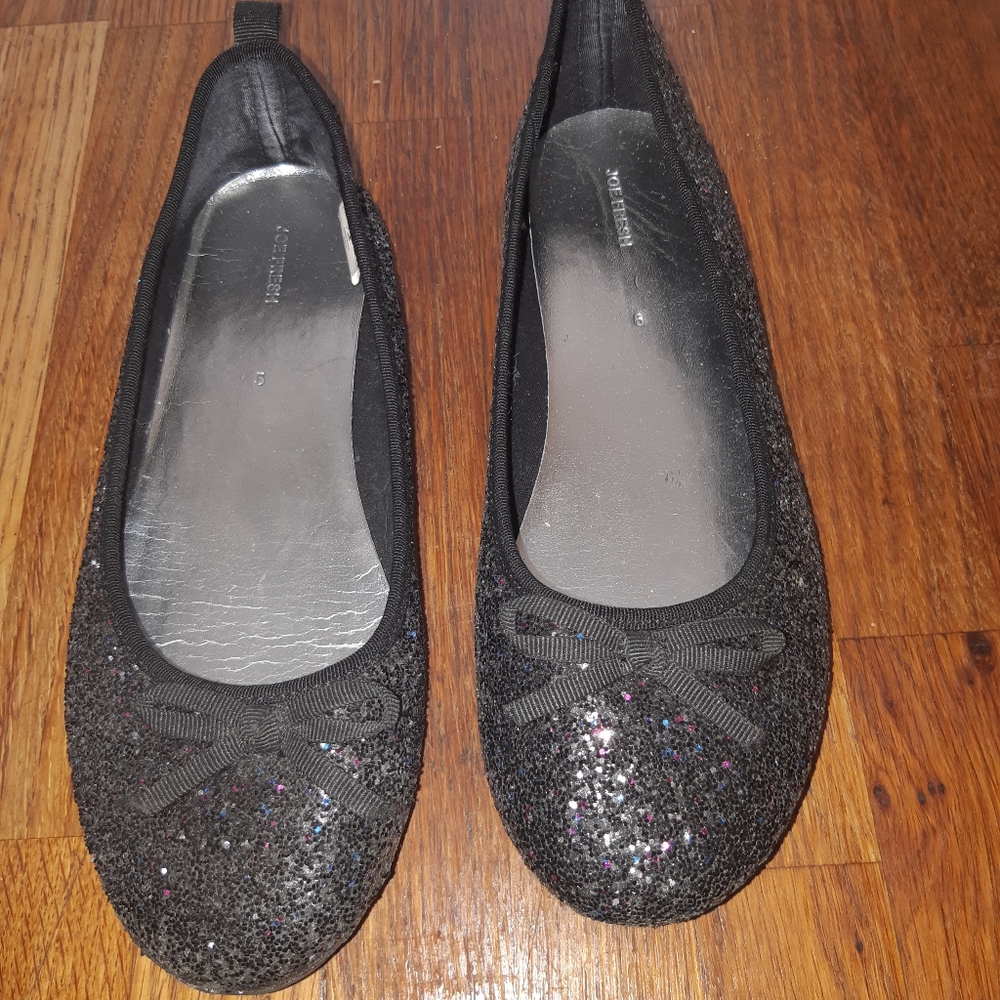10/10$ Joe Fresh women's shoes Size 6